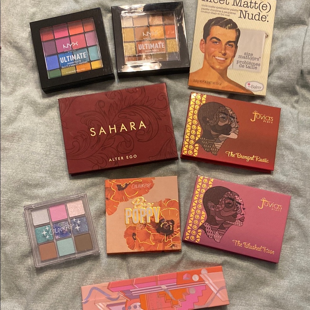Various Eyeshadow Palettes Bundle